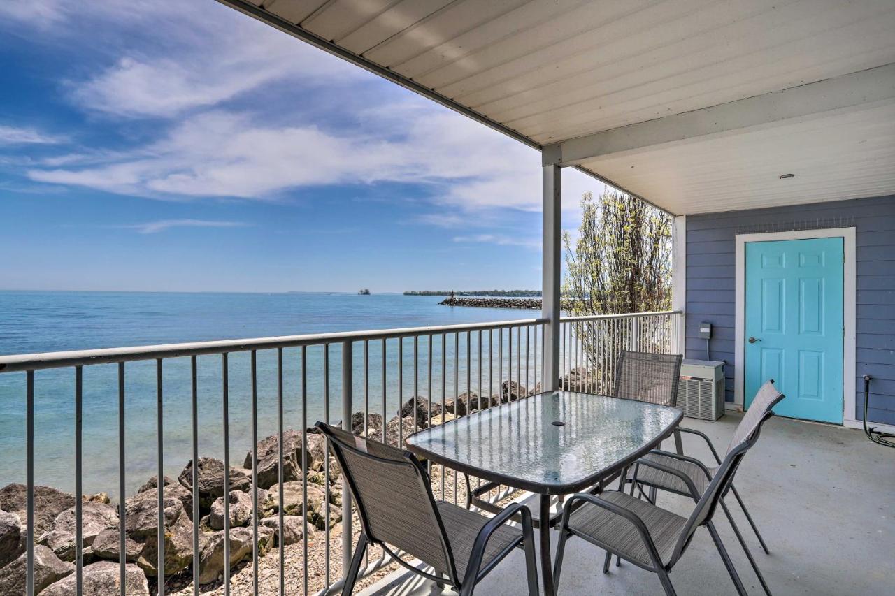 Cozy Lakefront Middle Bass Retreat With Balcony Put-in-Bay Exteriör bild
