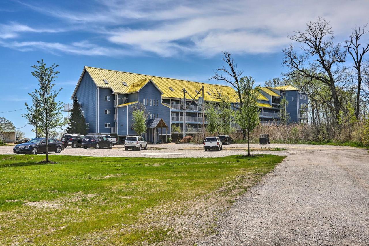 Cozy Lakefront Middle Bass Retreat With Balcony Put-in-Bay Exteriör bild